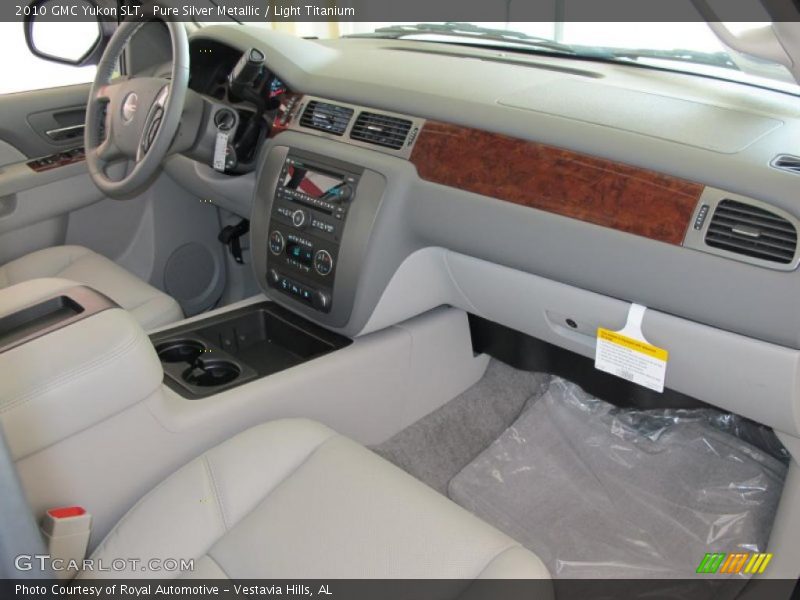 Pure Silver Metallic / Light Titanium 2010 GMC Yukon SLT