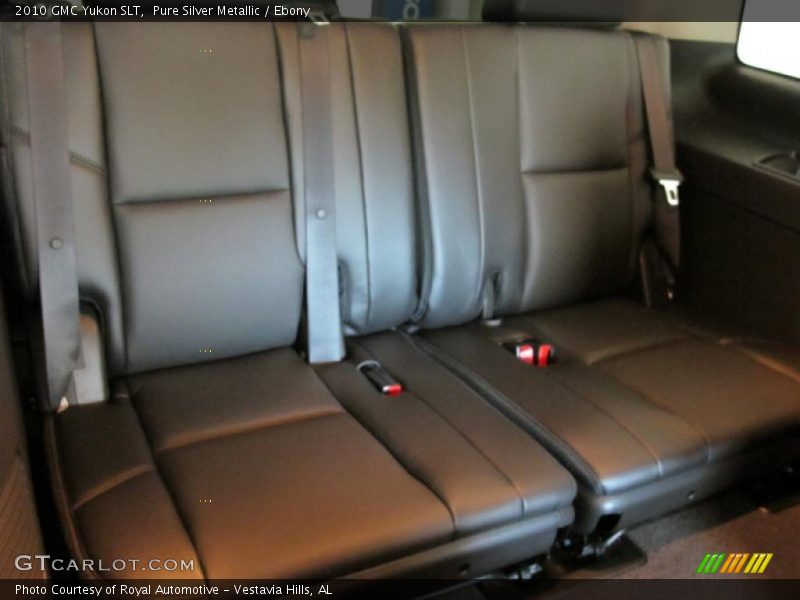 Pure Silver Metallic / Ebony 2010 GMC Yukon SLT