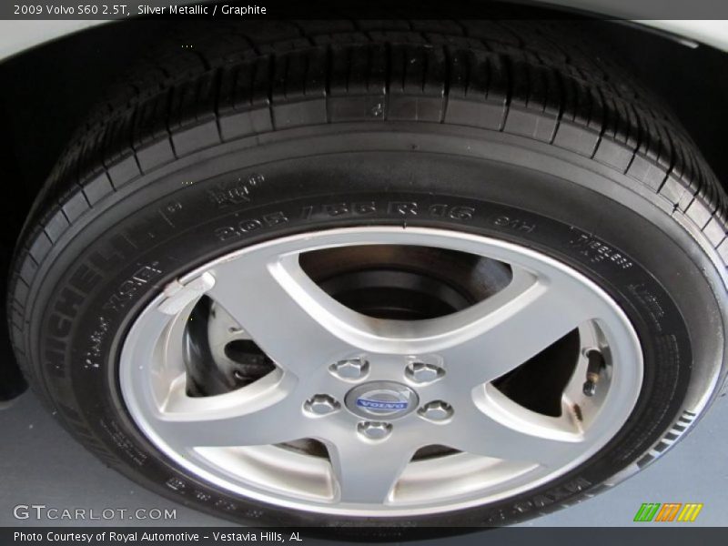 Silver Metallic / Graphite 2009 Volvo S60 2.5T