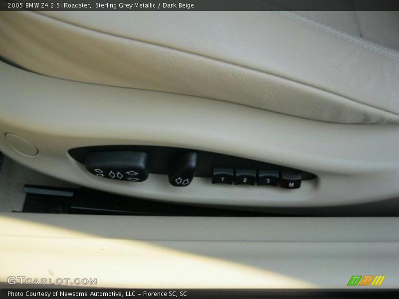 Sterling Grey Metallic / Dark Beige 2005 BMW Z4 2.5i Roadster