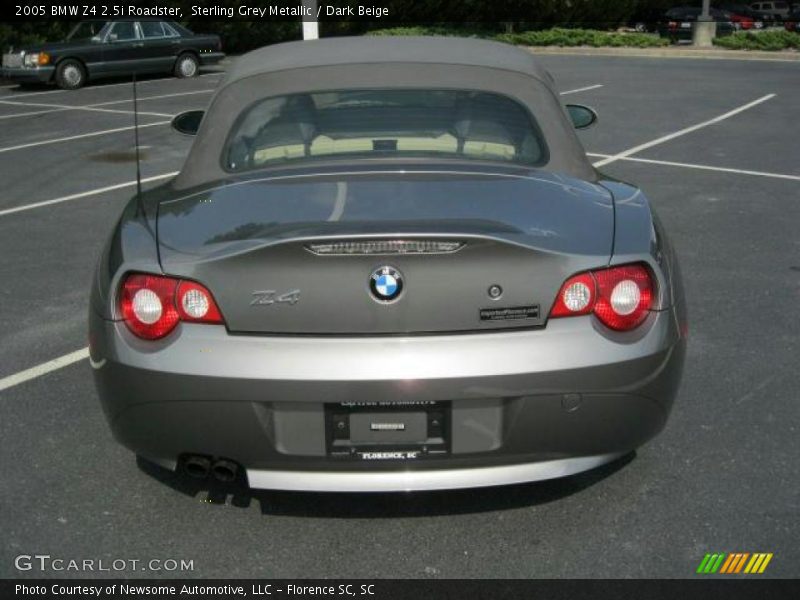 Sterling Grey Metallic / Dark Beige 2005 BMW Z4 2.5i Roadster