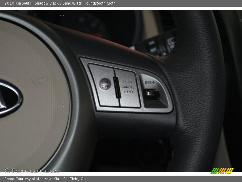 Shadow Black / Sand/Black Houndstooth Cloth 2010 Kia Soul !