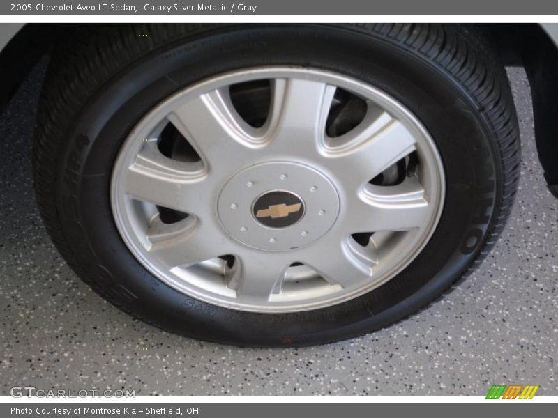 Galaxy Silver Metallic / Gray 2005 Chevrolet Aveo LT Sedan