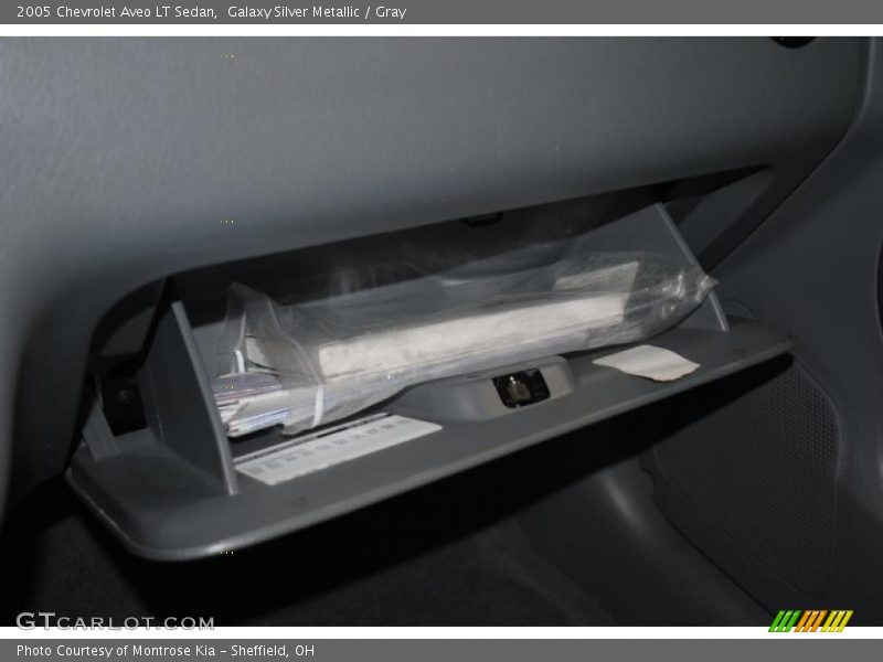 Galaxy Silver Metallic / Gray 2005 Chevrolet Aveo LT Sedan