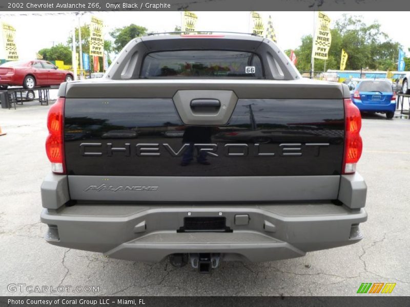 Onyx Black / Graphite 2002 Chevrolet Avalanche Z66