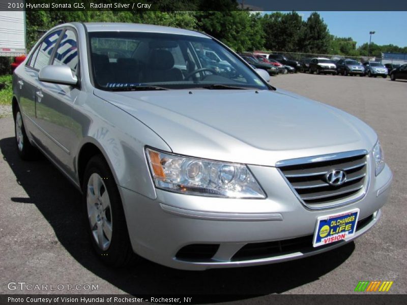 Radiant Silver / Gray 2010 Hyundai Sonata GLS