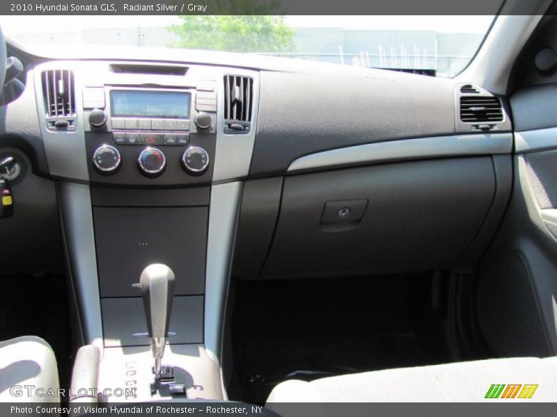 Radiant Silver / Gray 2010 Hyundai Sonata GLS