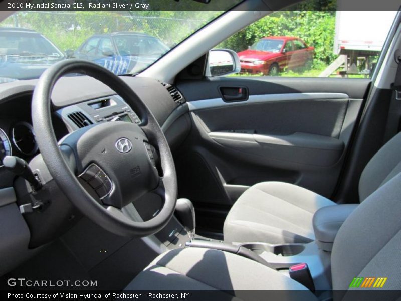 Radiant Silver / Gray 2010 Hyundai Sonata GLS