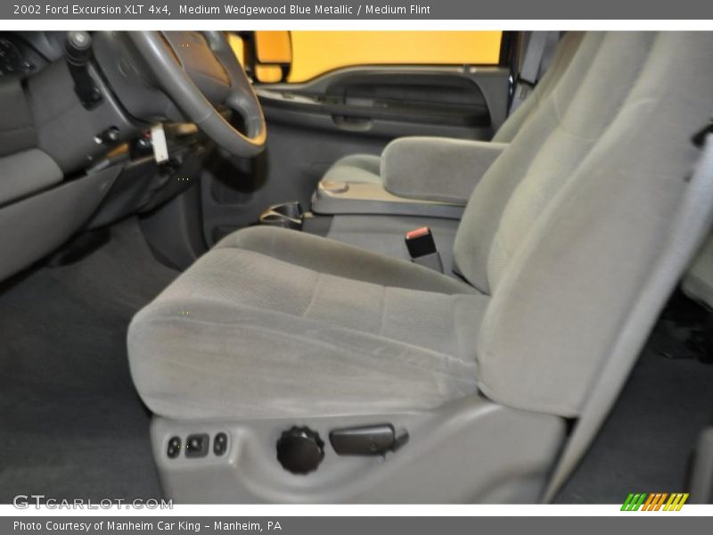Medium Wedgewood Blue Metallic / Medium Flint 2002 Ford Excursion XLT 4x4