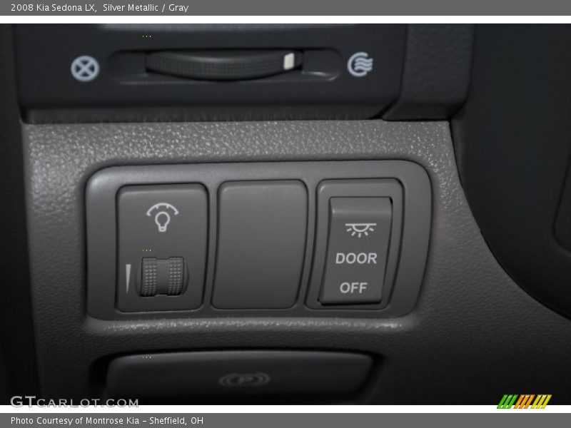 Silver Metallic / Gray 2008 Kia Sedona LX