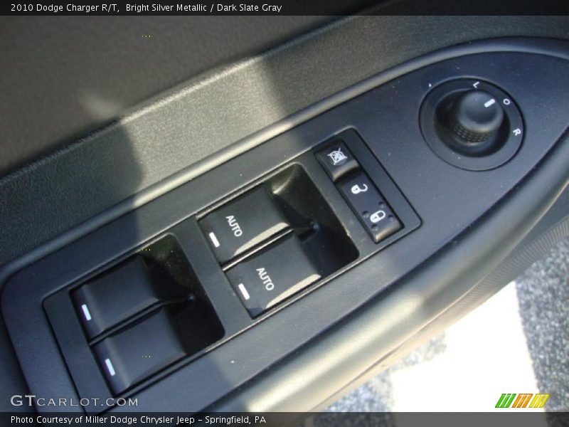 Bright Silver Metallic / Dark Slate Gray 2010 Dodge Charger R/T