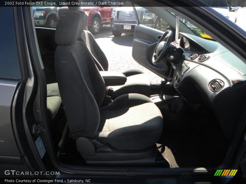 Liquid Grey Metallic / Dark Charcoal 2002 Ford Focus ZX3 Coupe