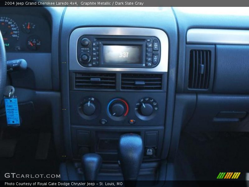 Graphite Metallic / Dark Slate Gray 2004 Jeep Grand Cherokee Laredo 4x4