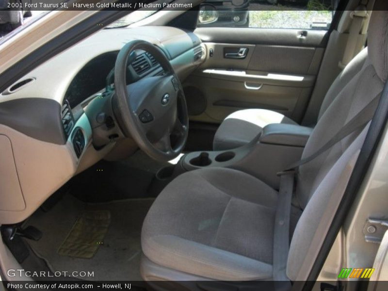 Harvest Gold Metallic / Medium Parchment 2001 Ford Taurus SE