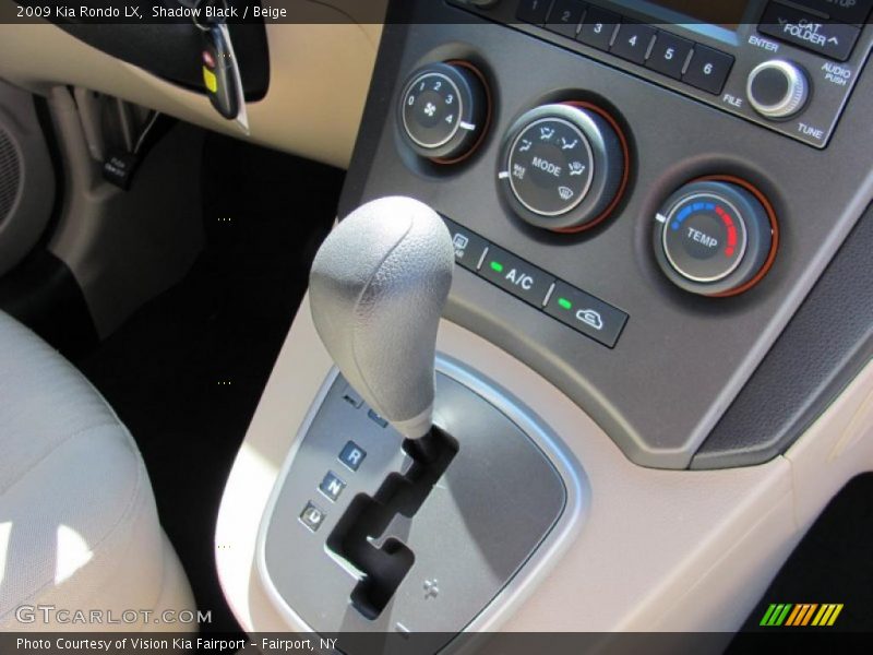 Shadow Black / Beige 2009 Kia Rondo LX