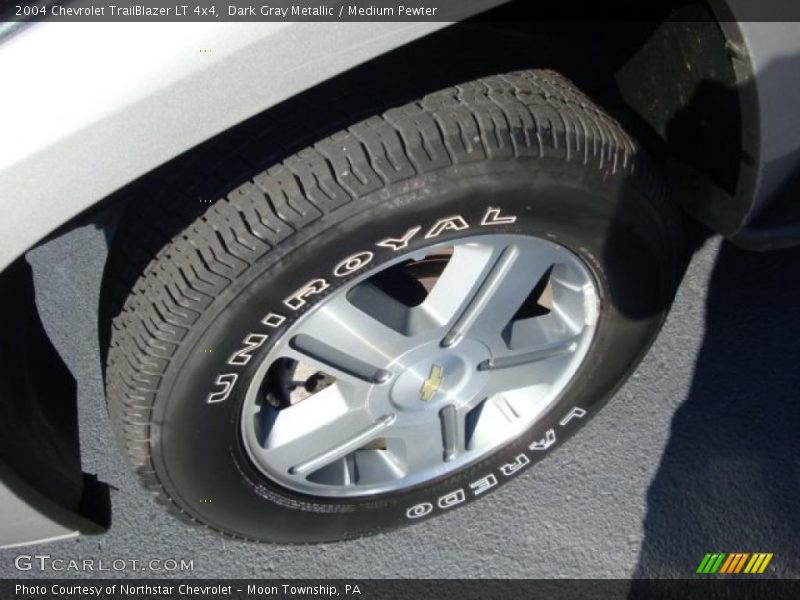Dark Gray Metallic / Medium Pewter 2004 Chevrolet TrailBlazer LT 4x4