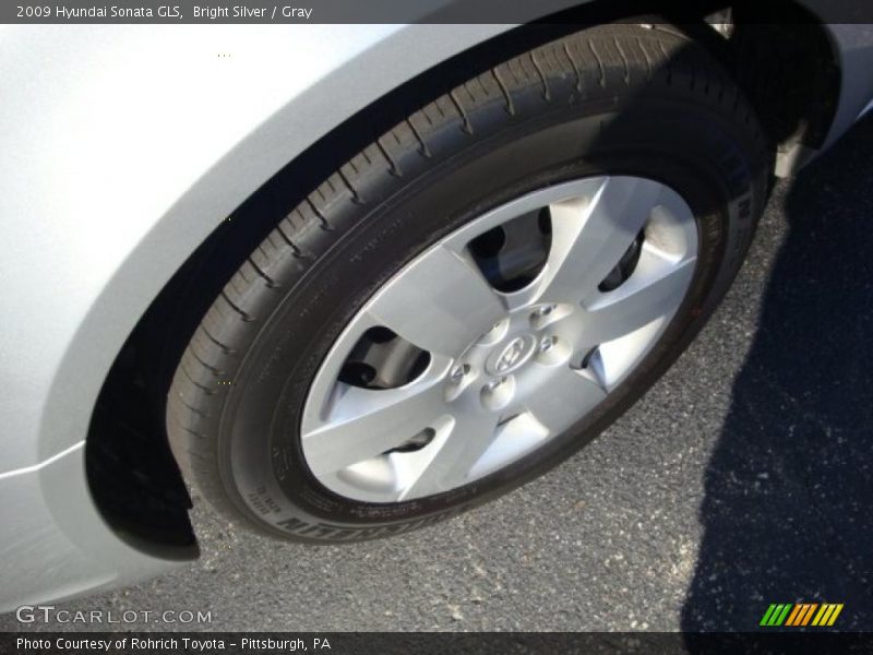 Bright Silver / Gray 2009 Hyundai Sonata GLS
