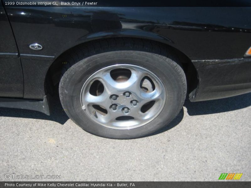 Black Onyx / Pewter 1999 Oldsmobile Intrigue GL