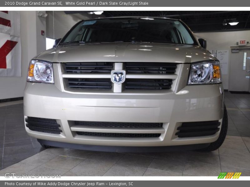 White Gold Pearl / Dark Slate Gray/Light Shale 2010 Dodge Grand Caravan SE