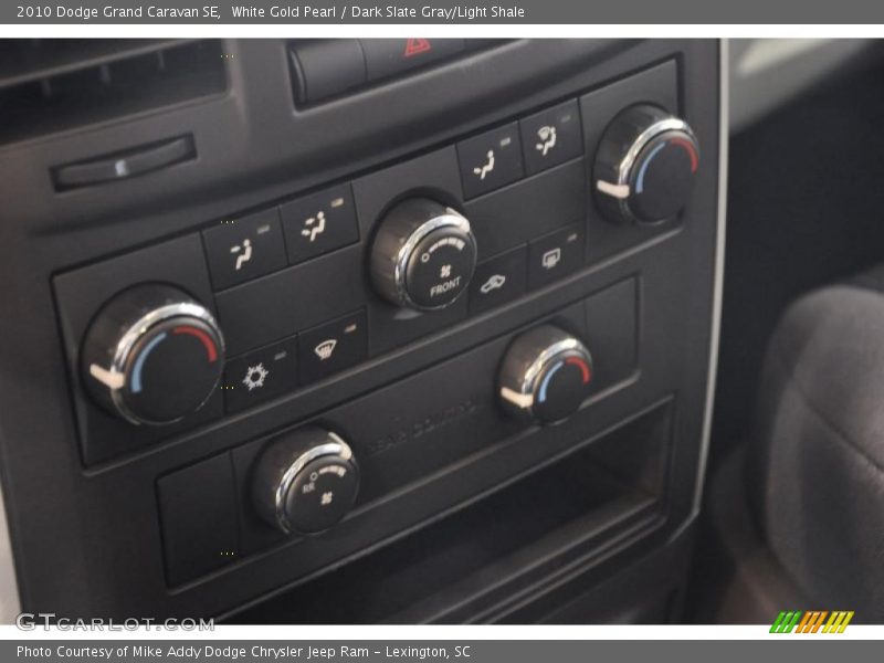 White Gold Pearl / Dark Slate Gray/Light Shale 2010 Dodge Grand Caravan SE
