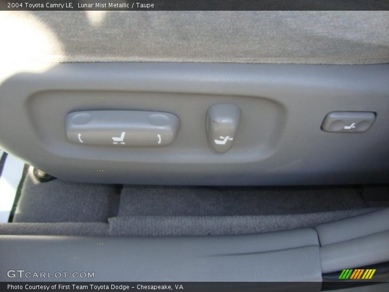 Lunar Mist Metallic / Taupe 2004 Toyota Camry LE