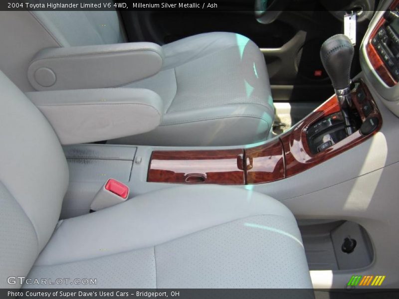 Millenium Silver Metallic / Ash 2004 Toyota Highlander Limited V6 4WD
