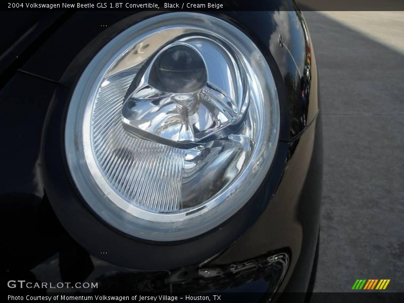 Black / Cream Beige 2004 Volkswagen New Beetle GLS 1.8T Convertible