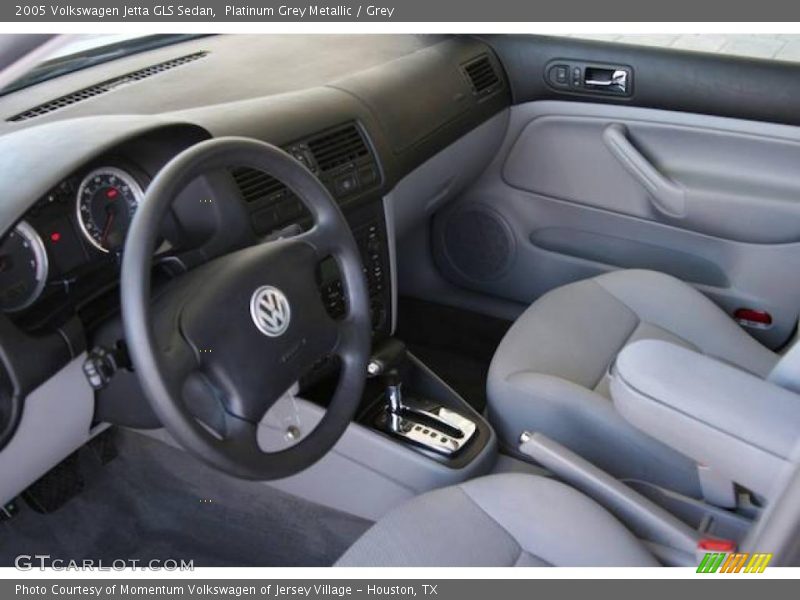 Platinum Grey Metallic / Grey 2005 Volkswagen Jetta GLS Sedan