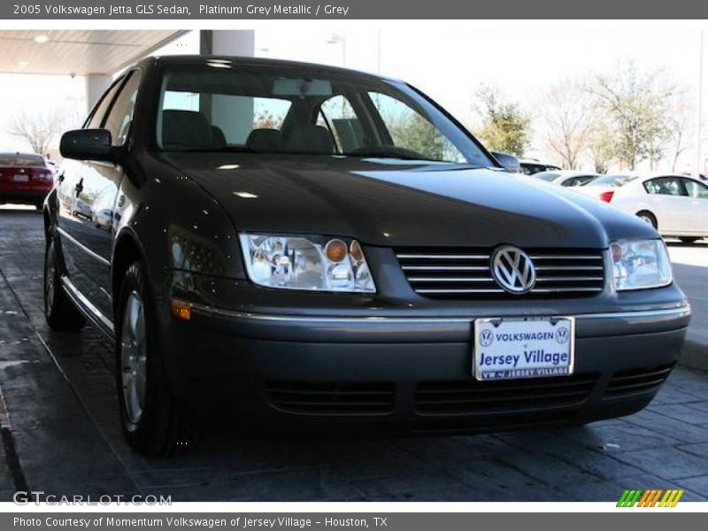 Platinum Grey Metallic / Grey 2005 Volkswagen Jetta GLS Sedan