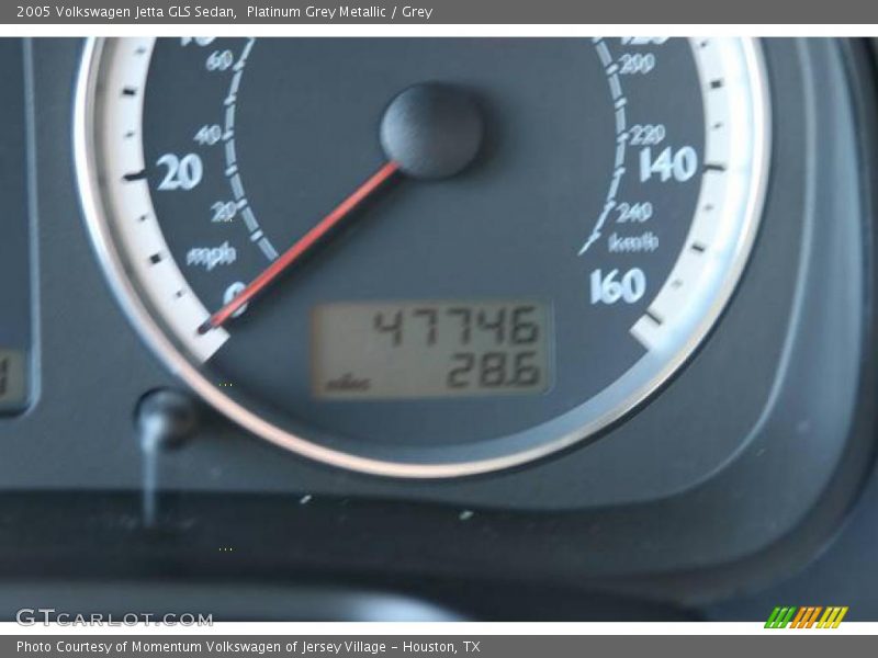 Platinum Grey Metallic / Grey 2005 Volkswagen Jetta GLS Sedan