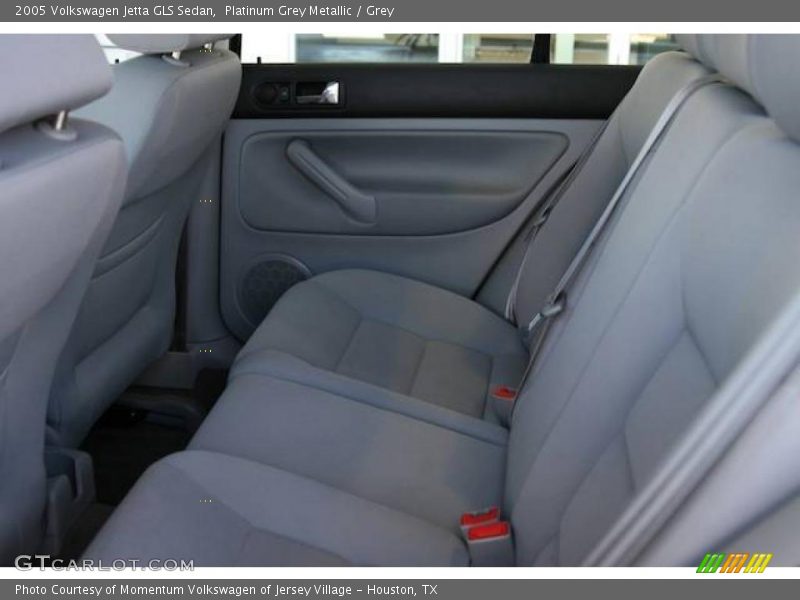 Platinum Grey Metallic / Grey 2005 Volkswagen Jetta GLS Sedan