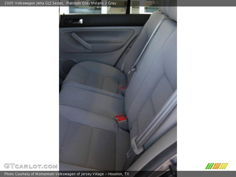 Platinum Grey Metallic / Grey 2005 Volkswagen Jetta GLS Sedan