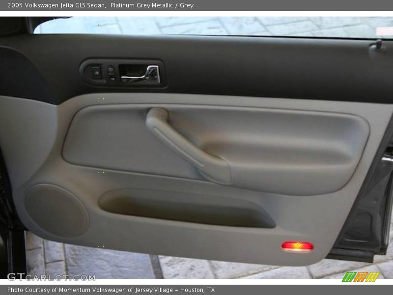 Platinum Grey Metallic / Grey 2005 Volkswagen Jetta GLS Sedan