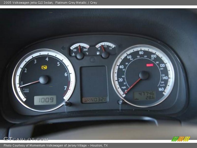 Platinum Grey Metallic / Grey 2005 Volkswagen Jetta GLS Sedan