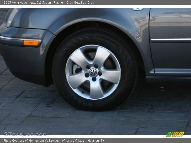 Platinum Grey Metallic / Grey 2005 Volkswagen Jetta GLS Sedan