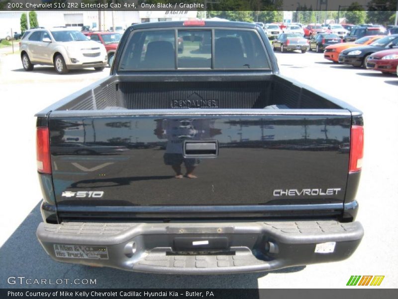 Onyx Black / Graphite 2002 Chevrolet S10 ZR2 Extended Cab 4x4