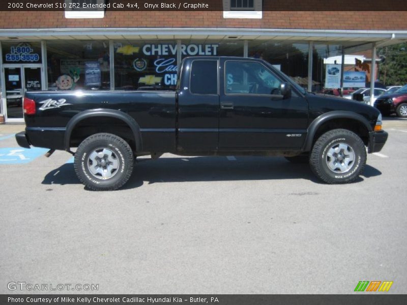 Onyx Black / Graphite 2002 Chevrolet S10 ZR2 Extended Cab 4x4