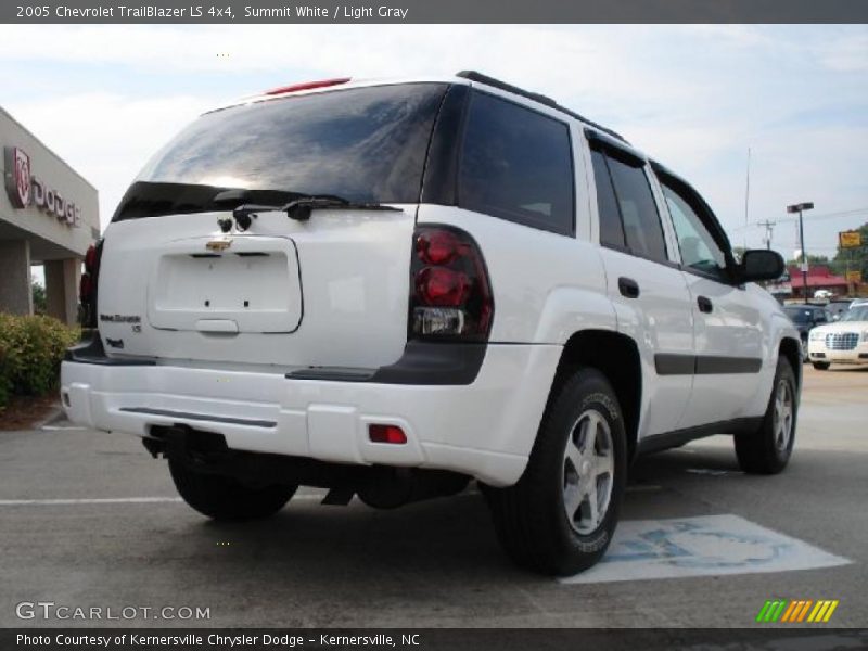 Summit White / Light Gray 2005 Chevrolet TrailBlazer LS 4x4