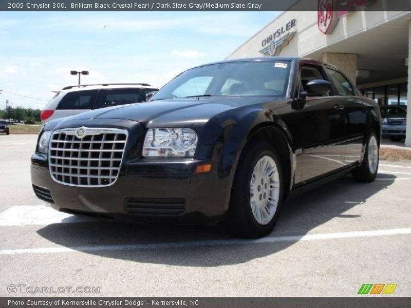Brilliant Black Crystal Pearl / Dark Slate Gray/Medium Slate Gray 2005 Chrysler 300