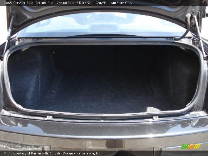 Brilliant Black Crystal Pearl / Dark Slate Gray/Medium Slate Gray 2005 Chrysler 300