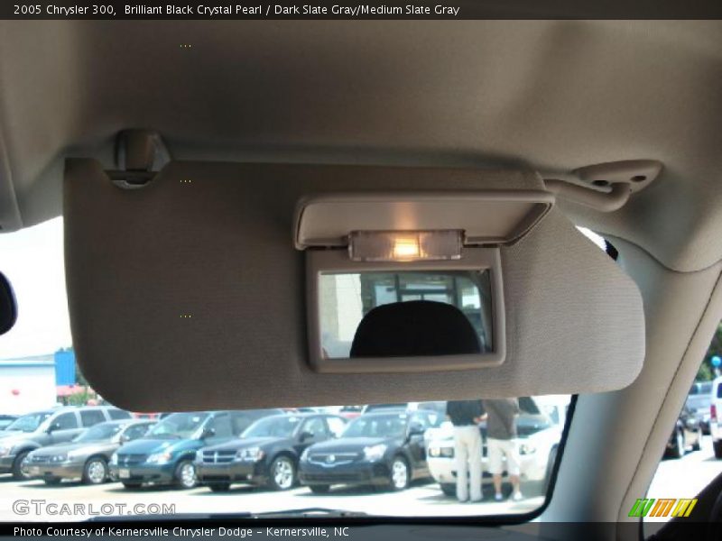 Brilliant Black Crystal Pearl / Dark Slate Gray/Medium Slate Gray 2005 Chrysler 300