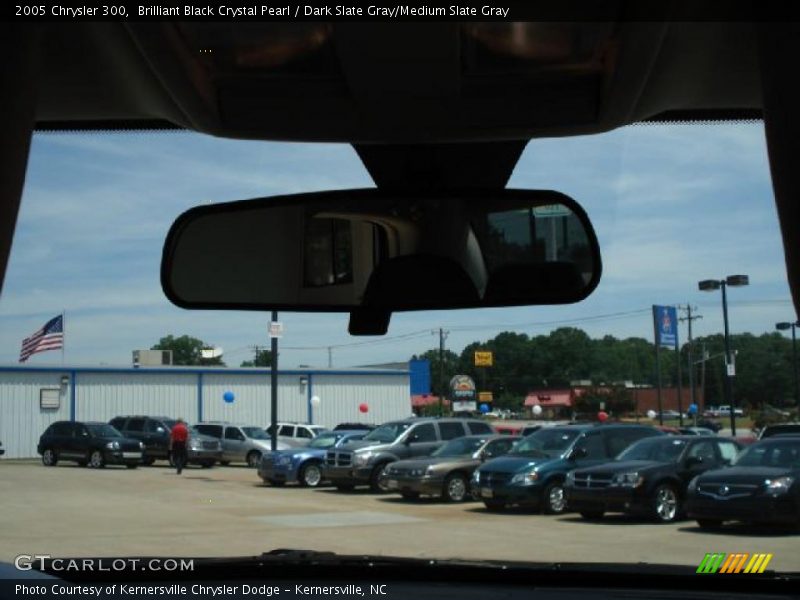 Brilliant Black Crystal Pearl / Dark Slate Gray/Medium Slate Gray 2005 Chrysler 300