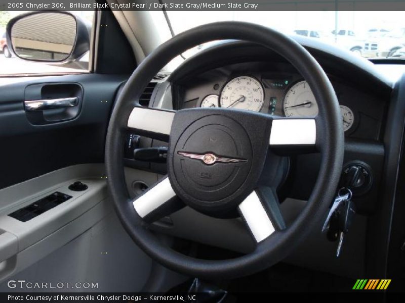 Brilliant Black Crystal Pearl / Dark Slate Gray/Medium Slate Gray 2005 Chrysler 300