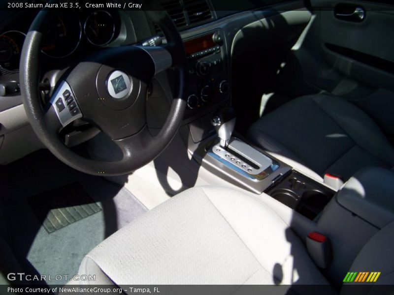 Cream White / Gray 2008 Saturn Aura XE 3.5