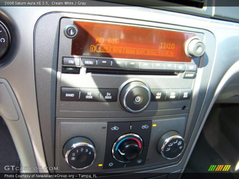 Cream White / Gray 2008 Saturn Aura XE 3.5