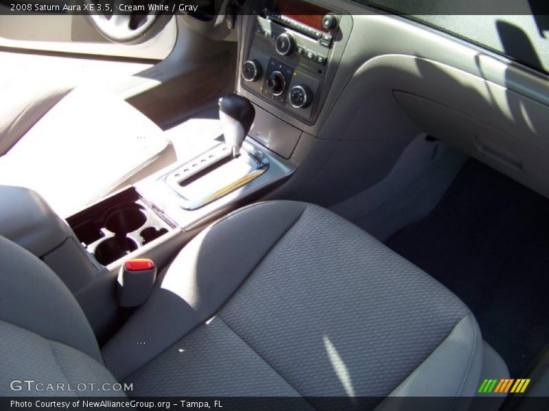 Cream White / Gray 2008 Saturn Aura XE 3.5