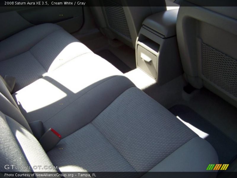 Cream White / Gray 2008 Saturn Aura XE 3.5
