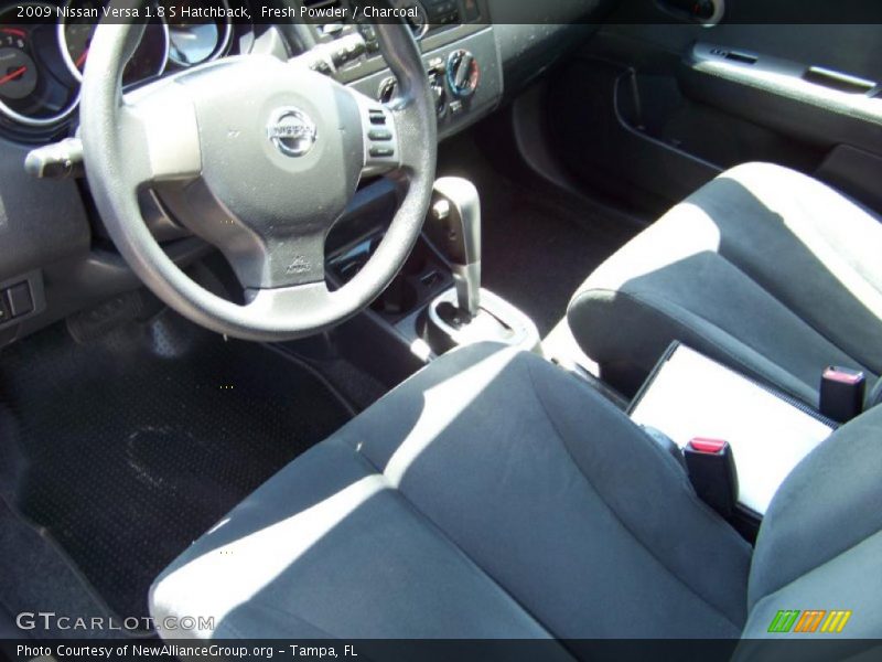 Fresh Powder / Charcoal 2009 Nissan Versa 1.8 S Hatchback
