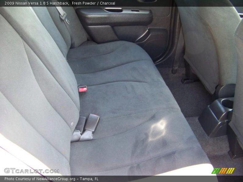 Fresh Powder / Charcoal 2009 Nissan Versa 1.8 S Hatchback