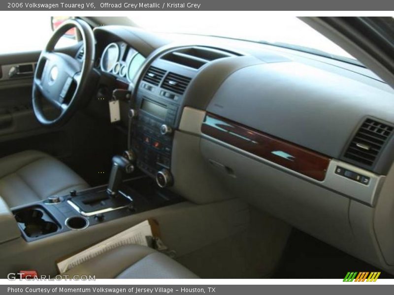 Offroad Grey Metallic / Kristal Grey 2006 Volkswagen Touareg V6